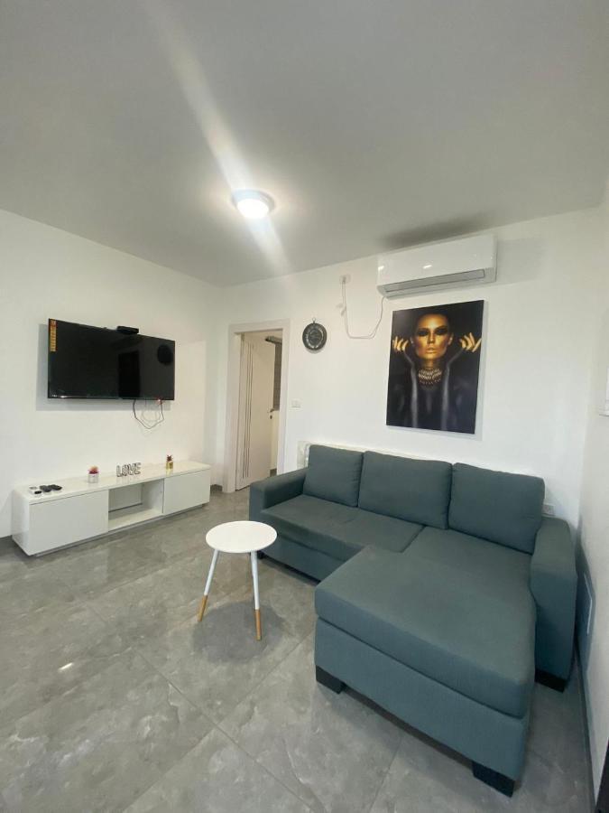 Apartamento אירוח אריאל Hagoshrim Exterior foto
